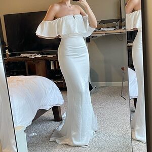 Lovers+Friends Santa Barbara Gown with train